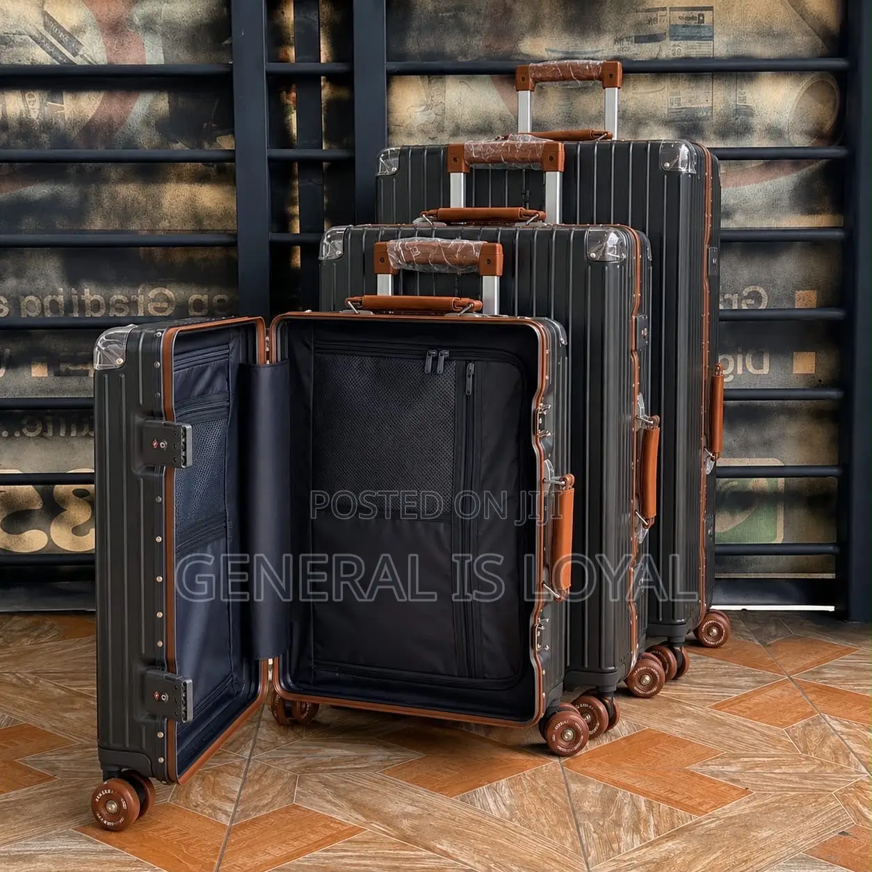 3 Set Solid Traveling Luggage