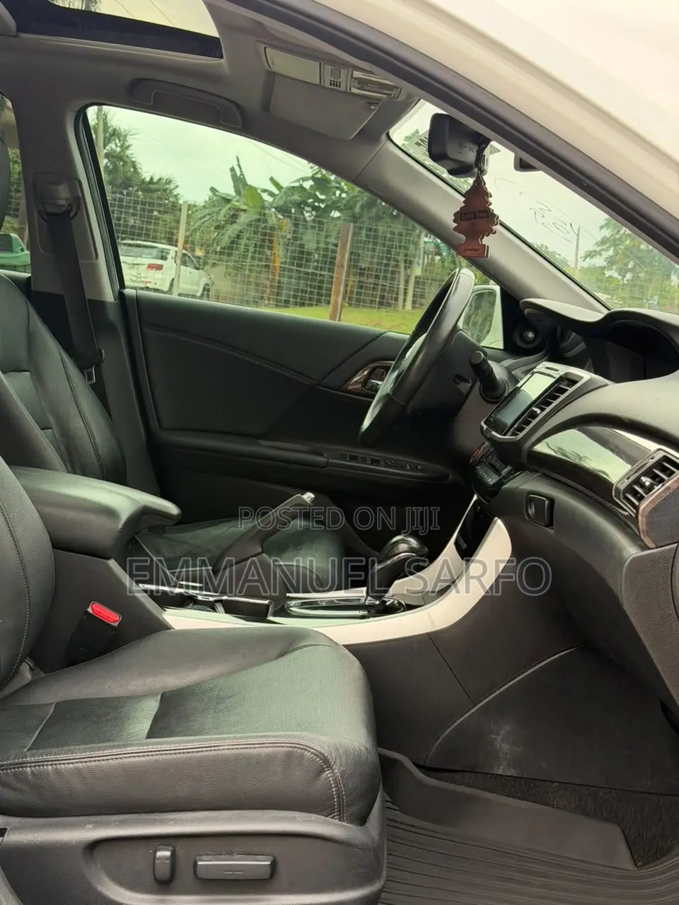 Honda Accord Touring V6 4dr Sedan FWD (3.5L 6cyl 6A) 2017 White