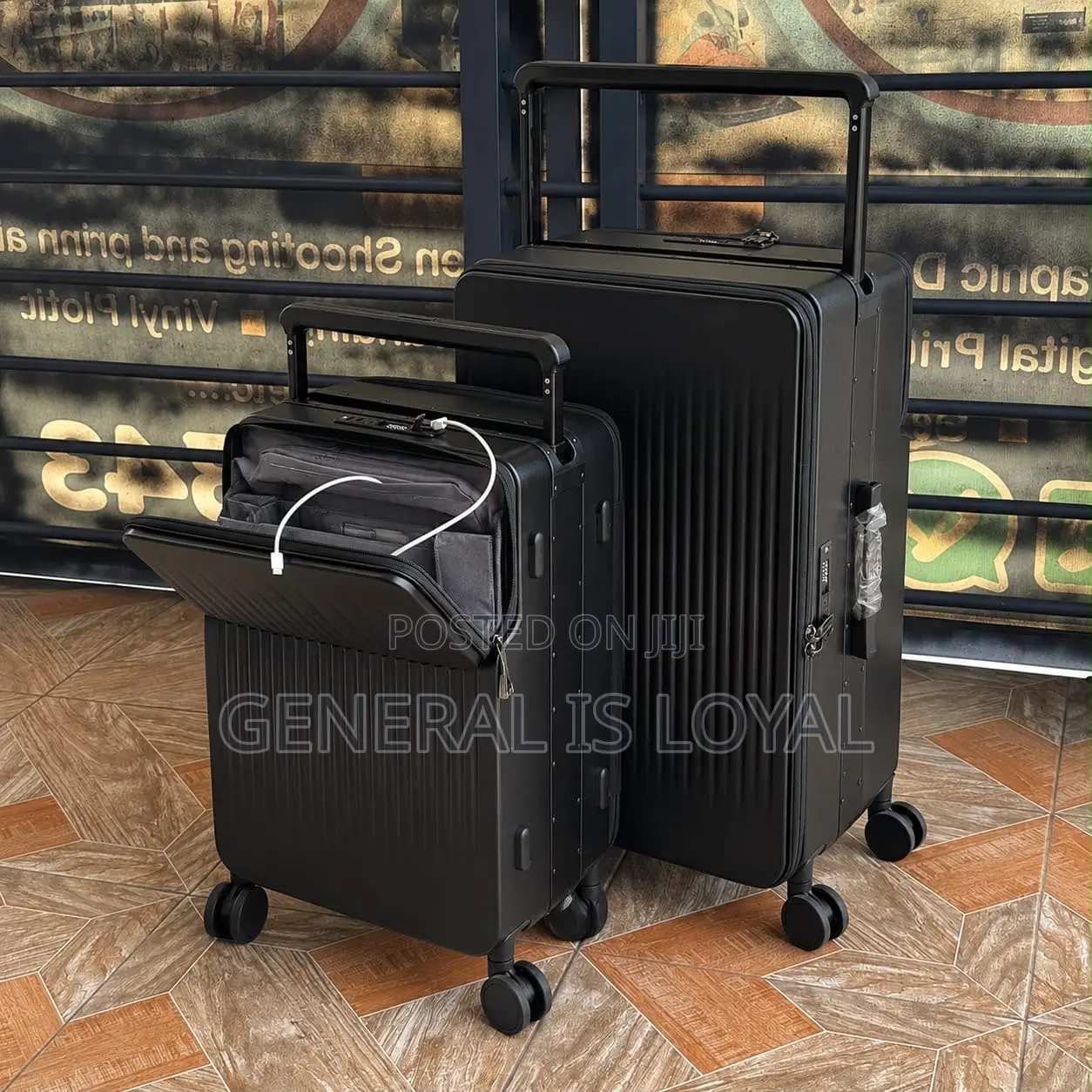 4 Set Solid Traveling Luggage