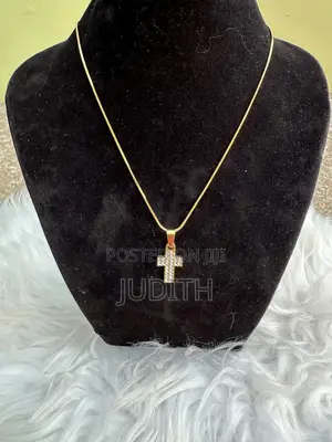 Elegant Ladies Necklaces