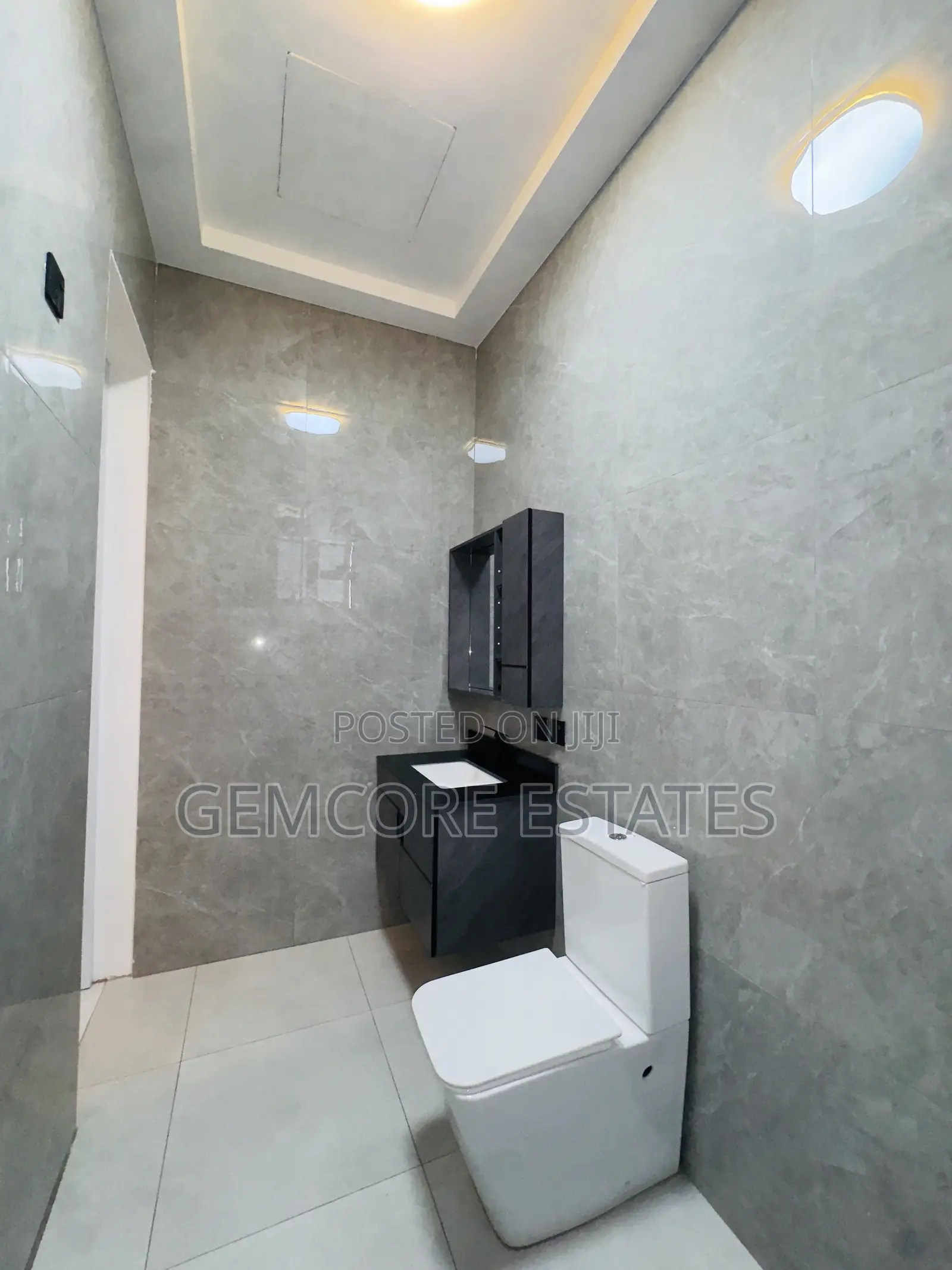 3bdrm House in West Trasacco, School Junction for sale