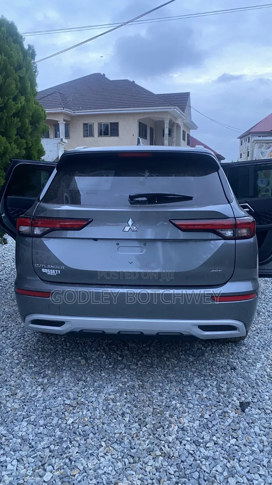 Mitsubishi Outlander SEL Launch Edition 2022 Gray