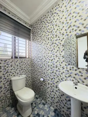 2bdrm Apartment in School Junction for rent