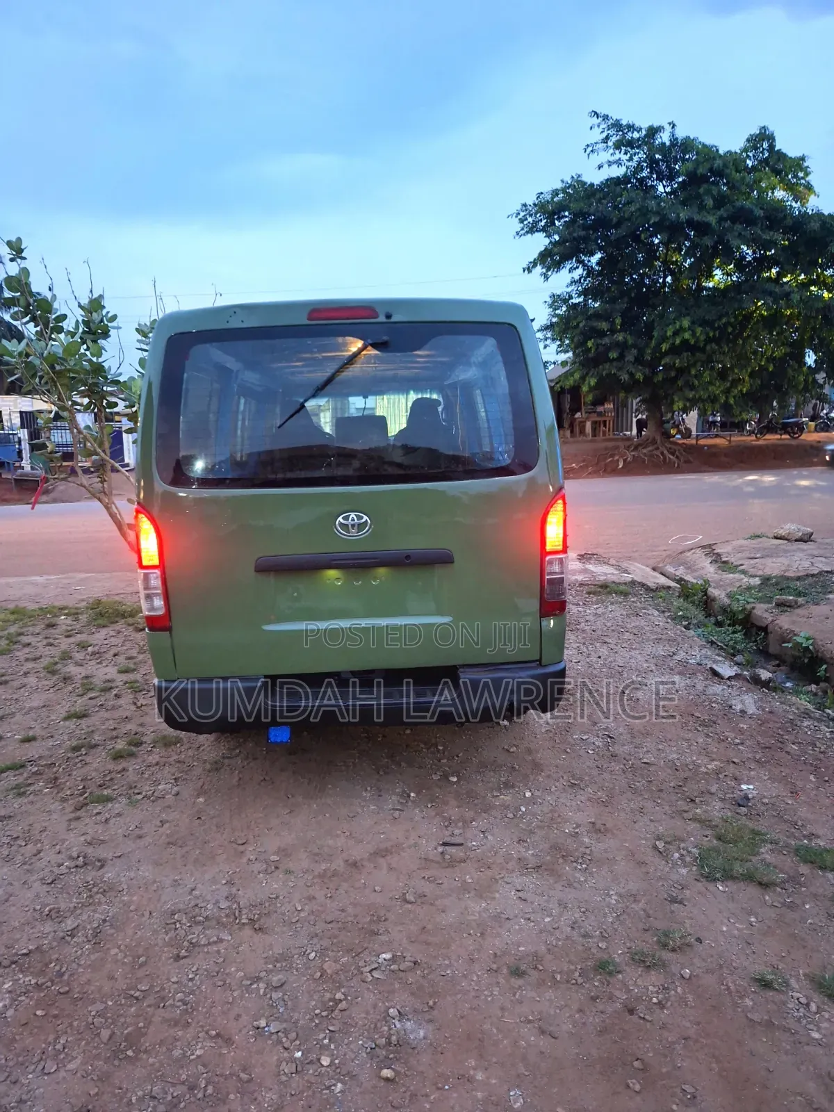 Toyota HiAce 2013 Green