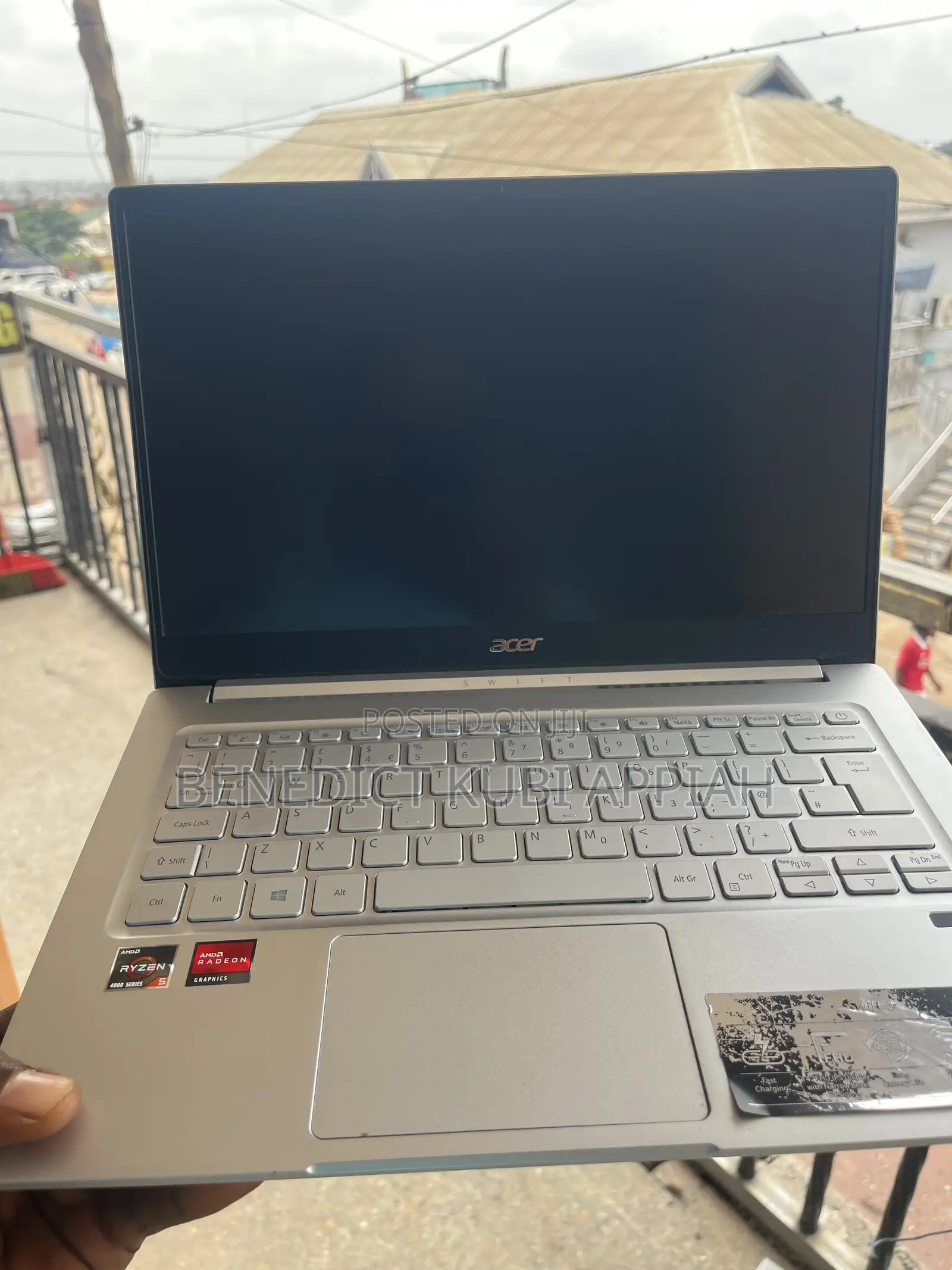 Laptop Acer Swift 3 8GB AMD Ryzen 5 SSD 1T