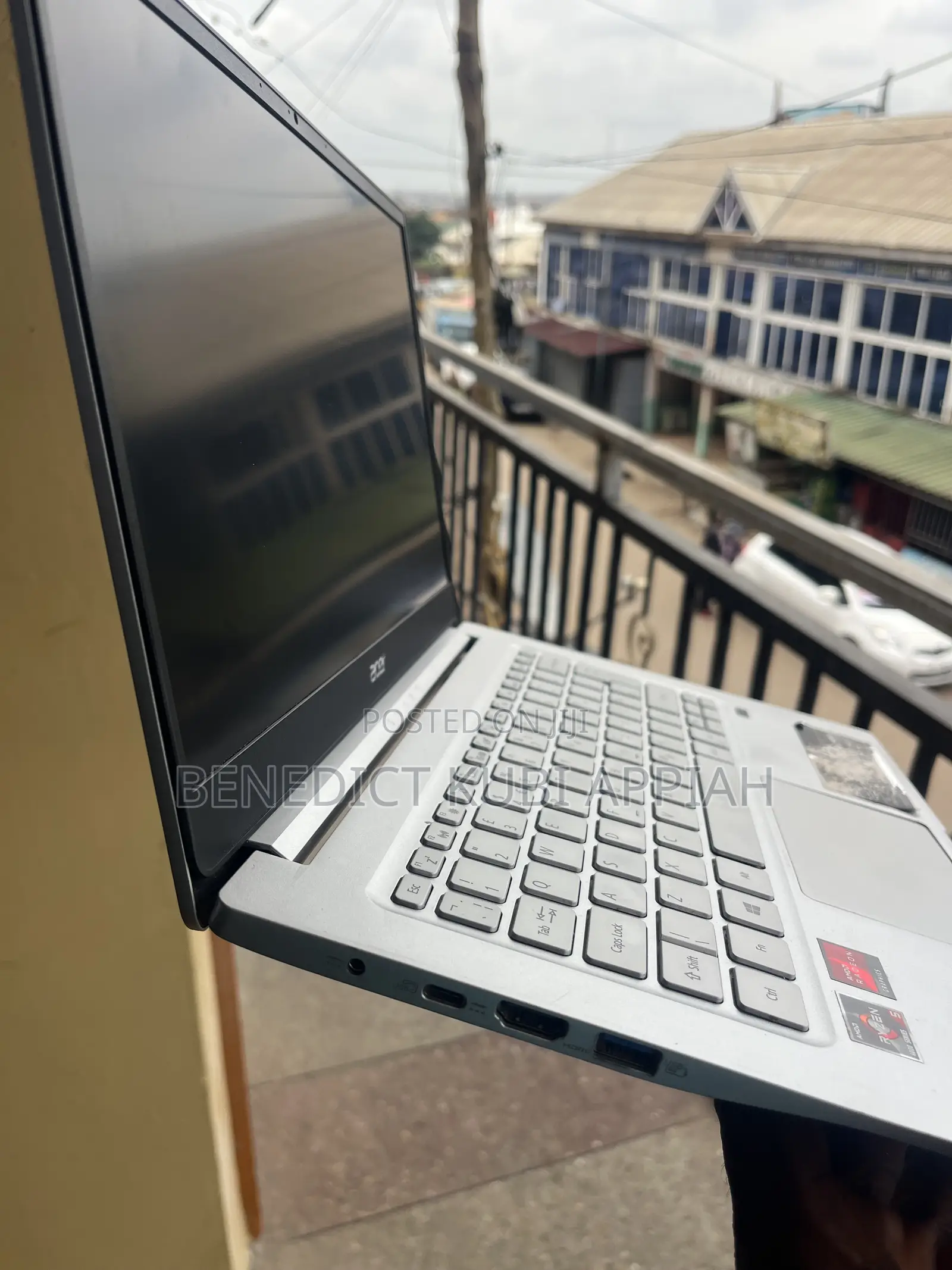 Laptop Acer Swift 3 8GB AMD Ryzen 5 SSD 1T