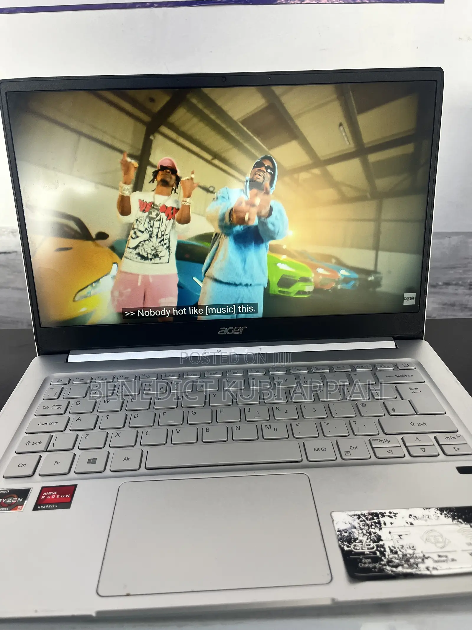 Laptop Acer Swift 3 8GB AMD Ryzen 5 SSD 1T