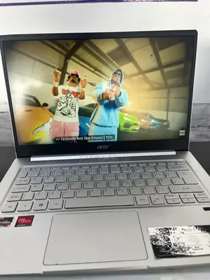 Laptop Acer Swift 3 8GB AMD Ryzen 5 SSD 1T