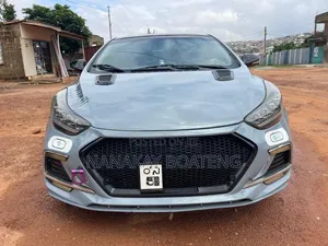 Hyundai Elantra Limited 4dr Sedan (1.8L 4cyl 6A) 2014 Gray