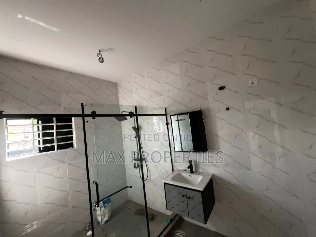 3bdrm House in Spintex for sale