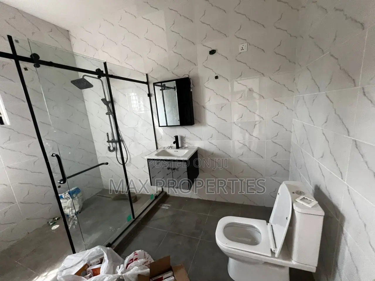 3bdrm House in Spintex for sale