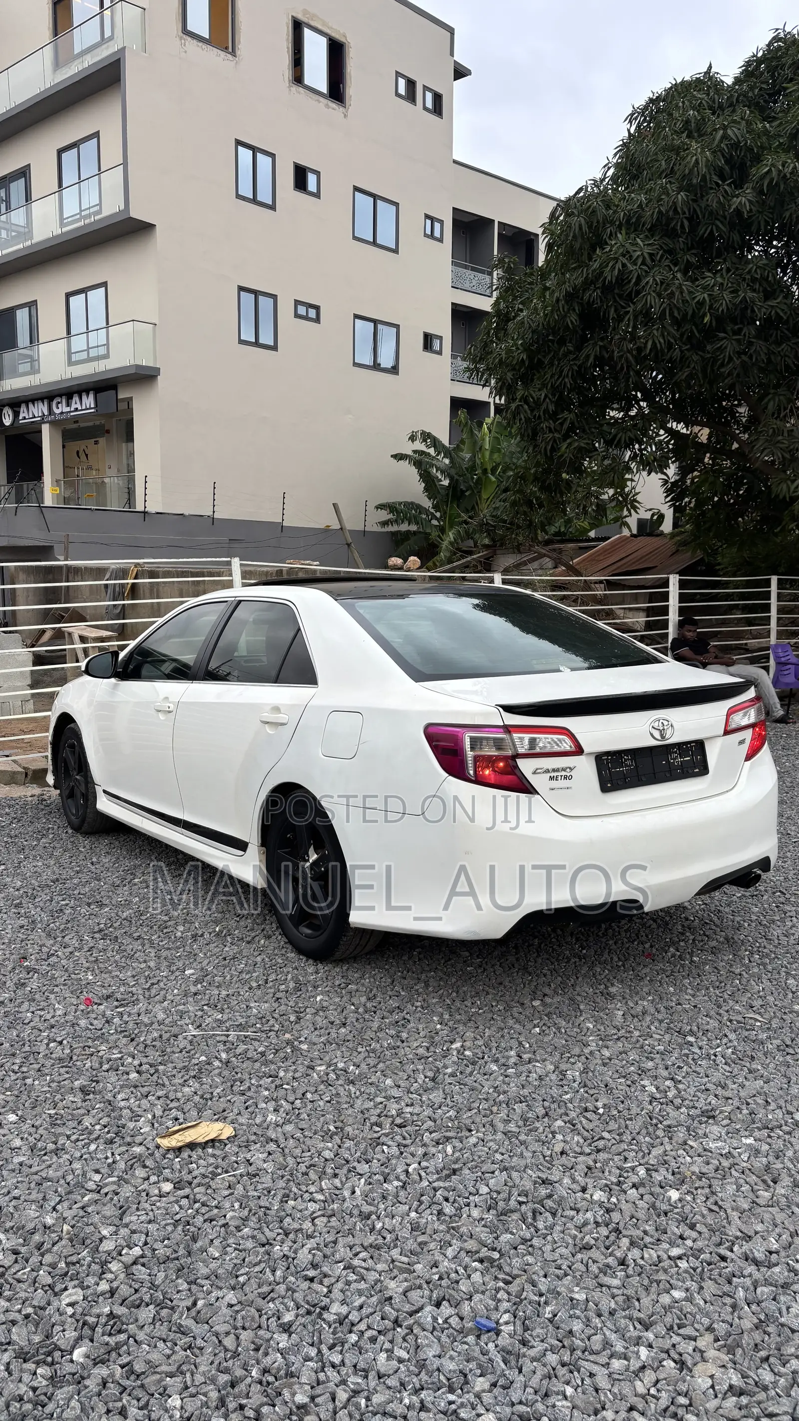 Toyota Camry SE 4dr Sedan (2.5L 4cyl 6A) 2014 White