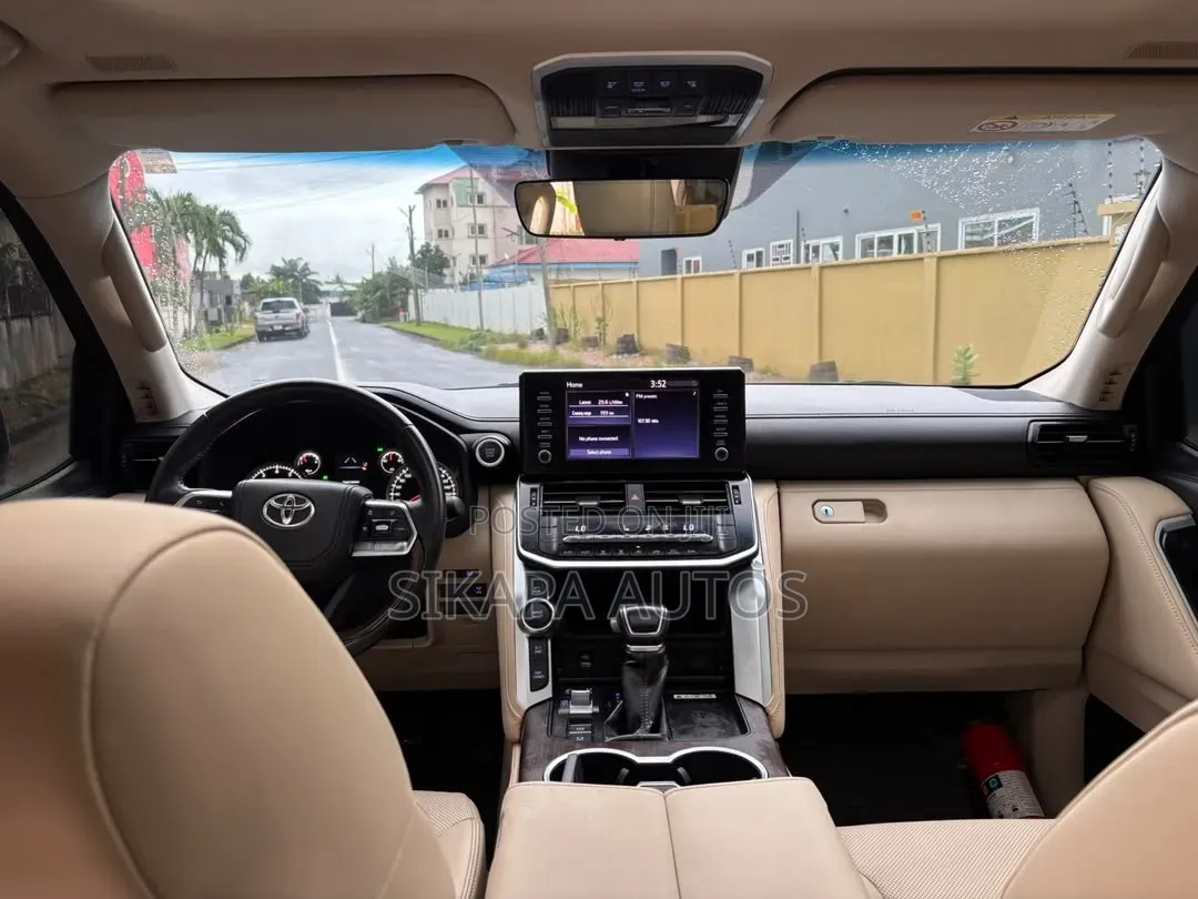 Toyota Land Cruiser 2023 Black