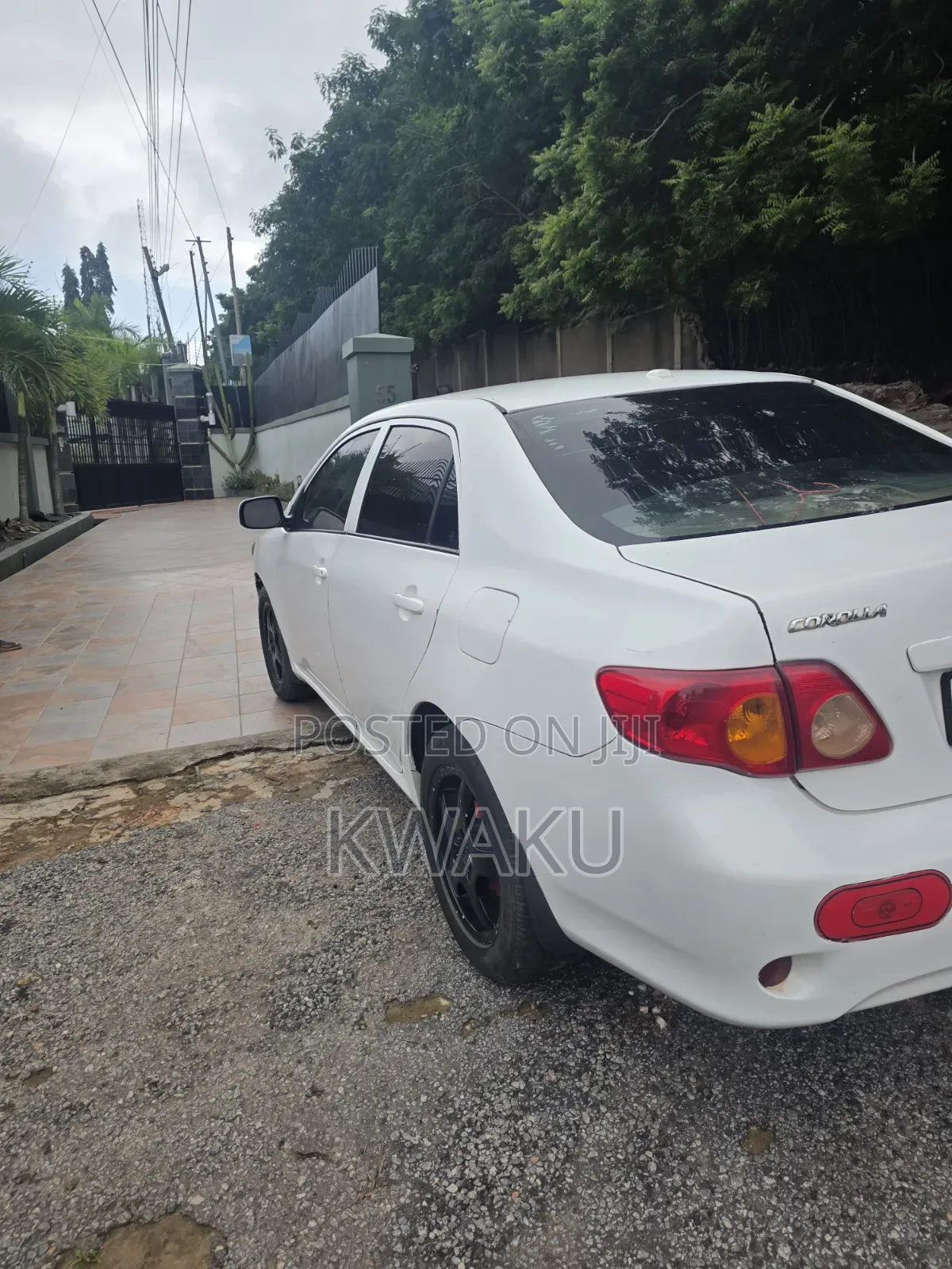 Toyota Corolla 2010 White