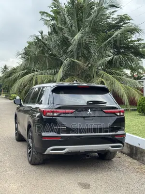 Mitsubishi Outlander SE 2022 Black