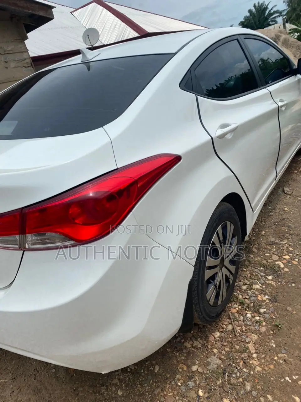 Hyundai Elantra 2013 White