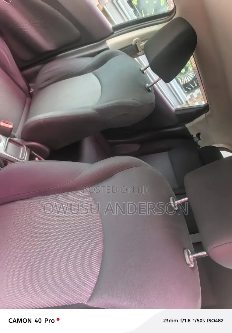 Nissan Juke 2012 Gray