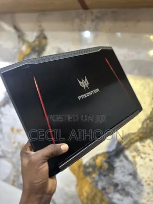 Laptop Acer Predator 15 16GB Intel Core i7 HDD+SSD 256GB