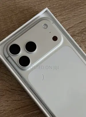 New Apple iPhone 17 Pro Max 256 GB Silver