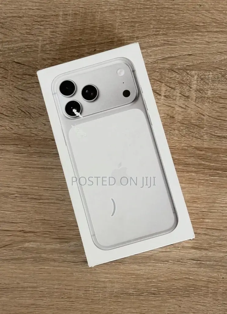New Apple iPhone 17 Pro Max 256 GB Silver