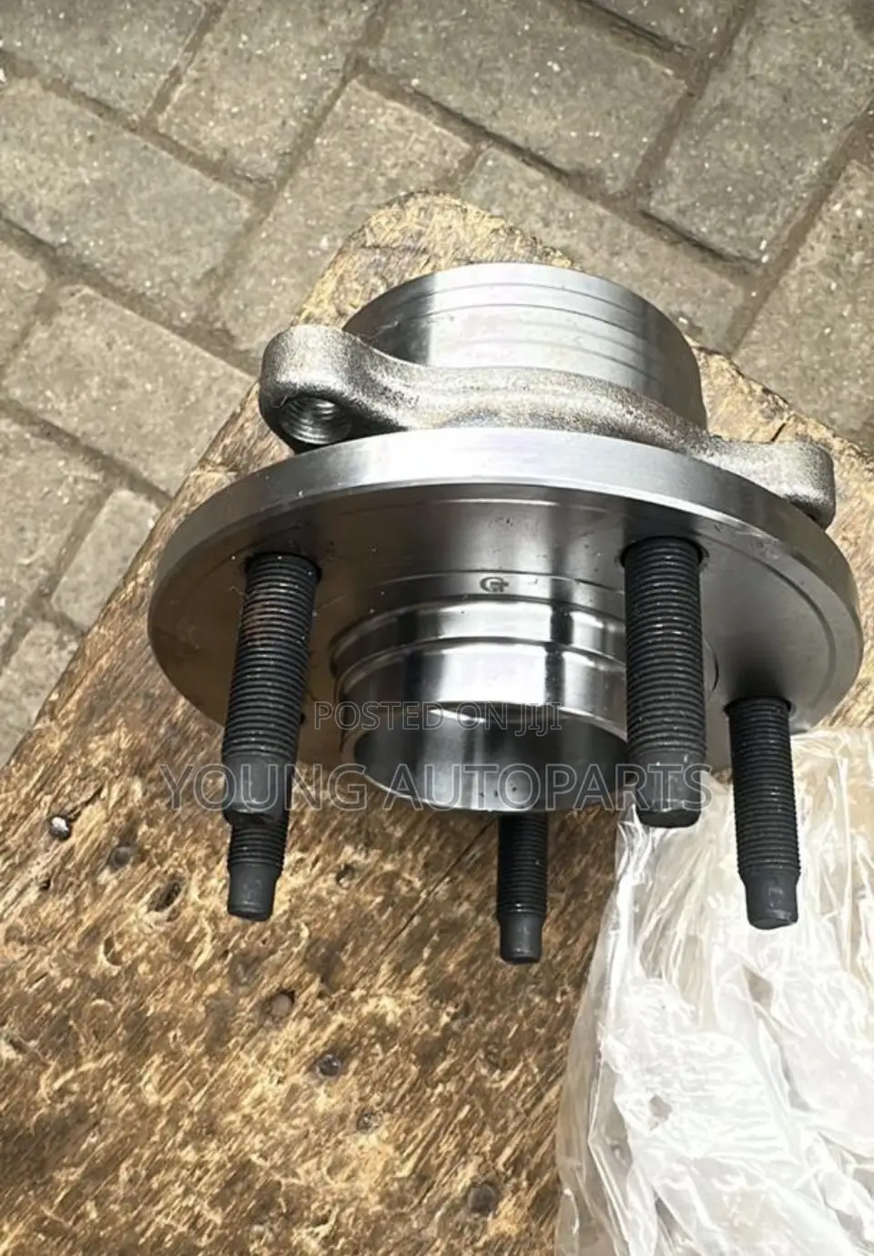 Toyota Free Hubs