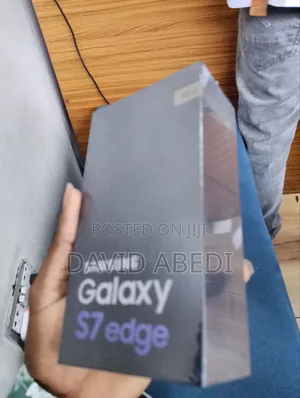 New Samsung Galaxy S7 edge 32 GB Black