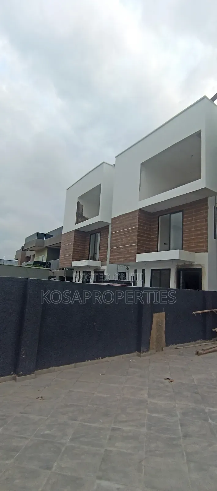 4bdrm House in East Legon American for sale