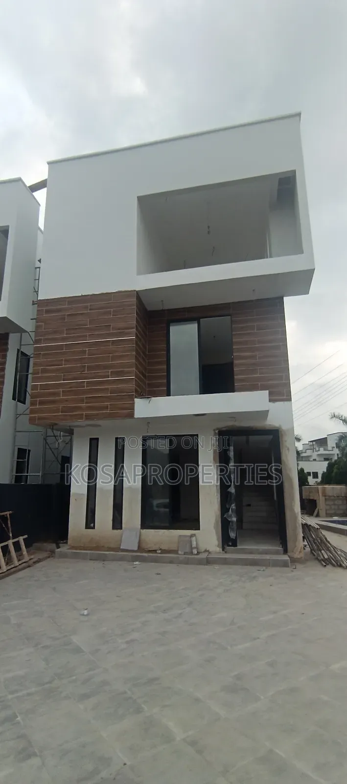 4bdrm House in East Legon American for sale