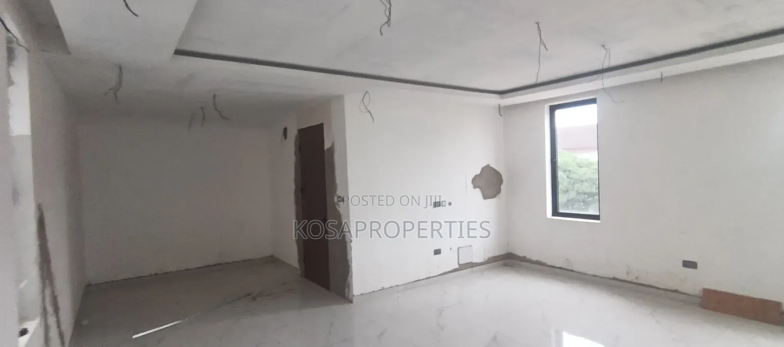 4bdrm House in East Legon American for sale