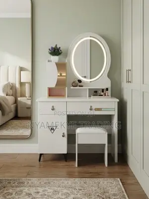 Dressing Table With Mirror