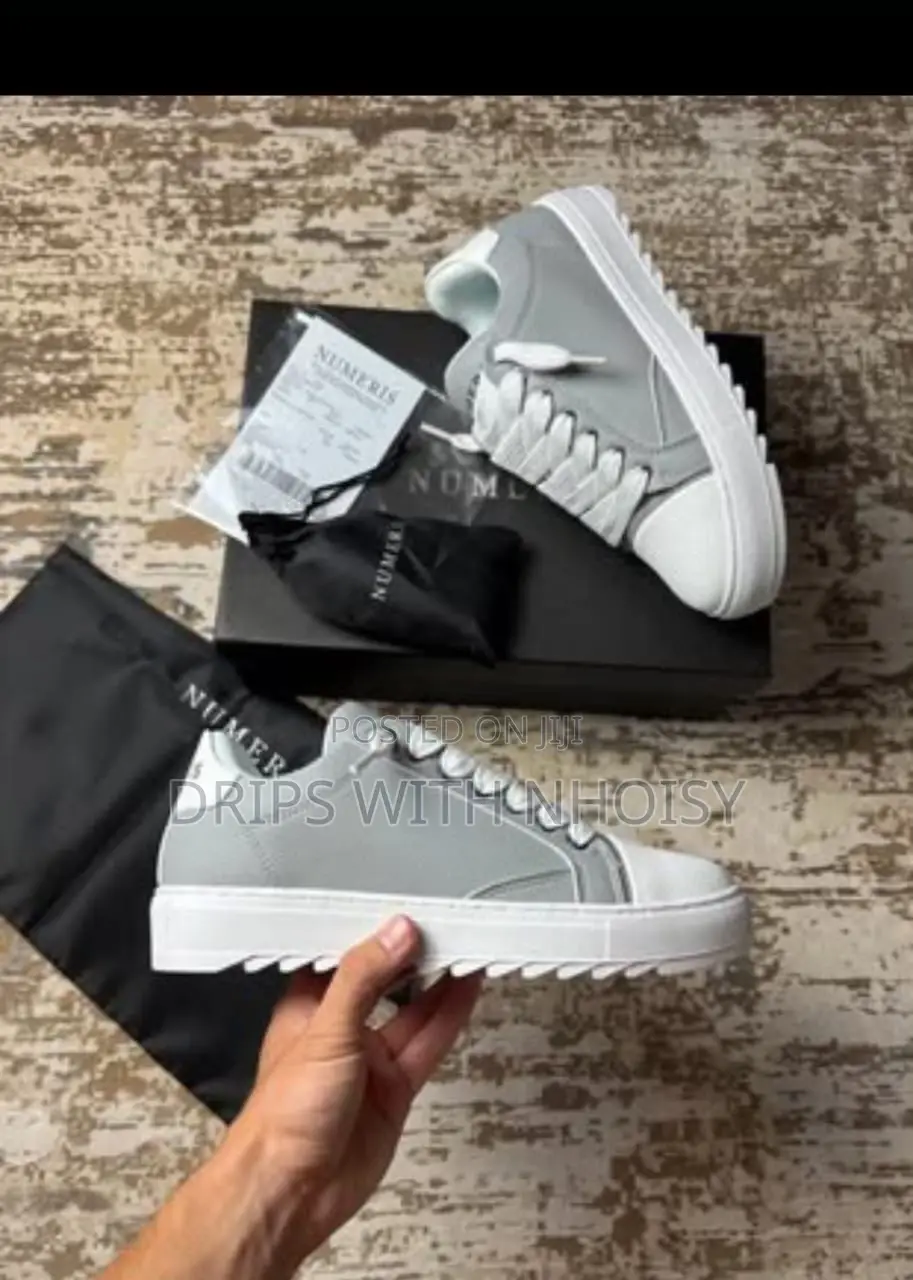 Numeris Sneakers