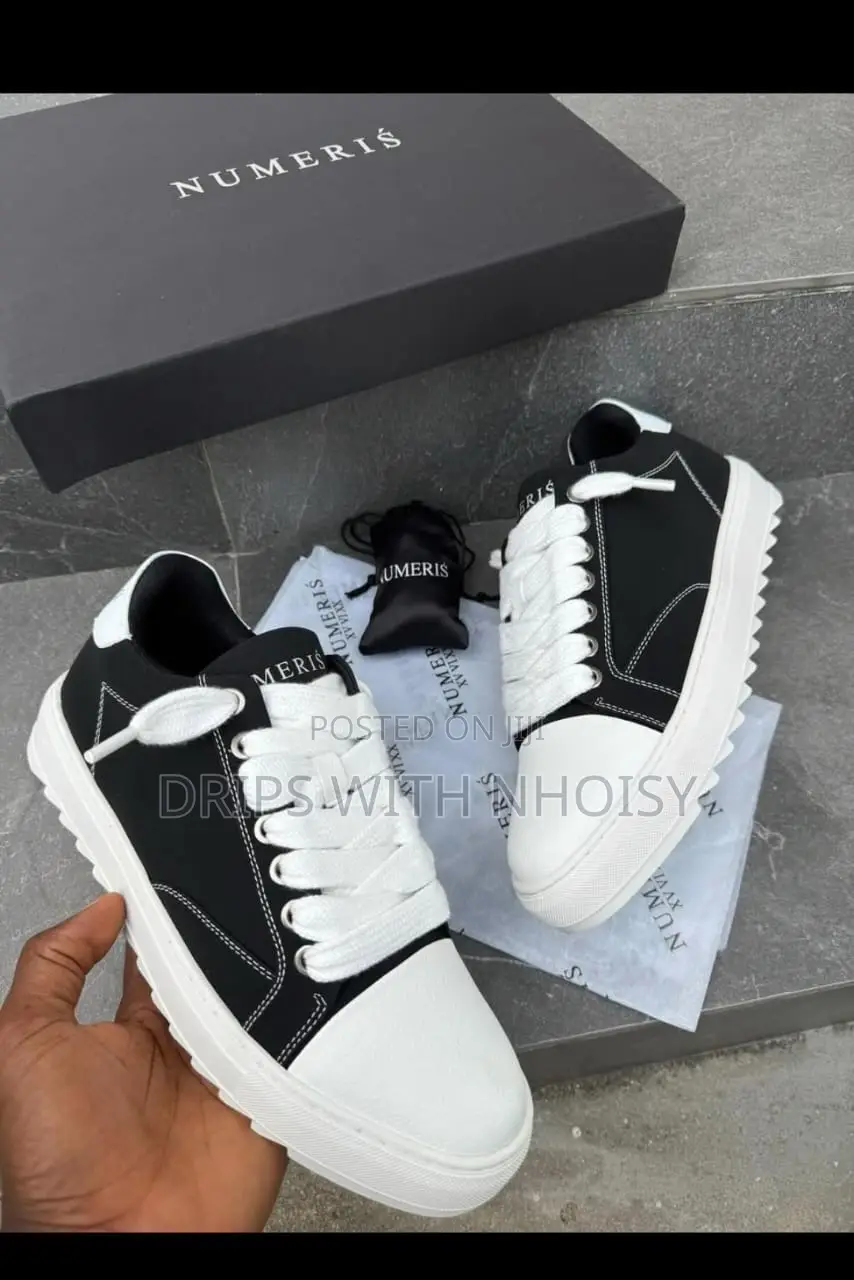 Numeris Sneakers