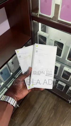 New Apple iPhone 17 256 GB