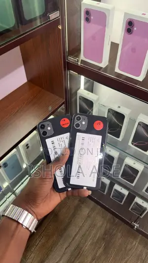 Apple iPhone 11 128 GB Red