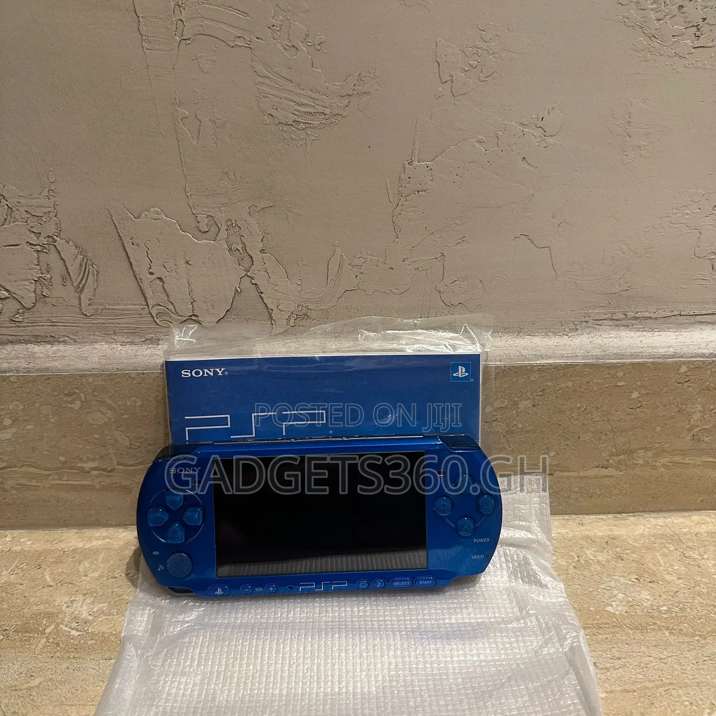 Sony PSP Slim (Vibrant Blue + 16gb Sdhc)