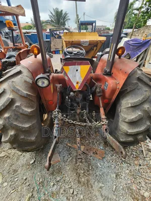 Kubota M4500 Tractor