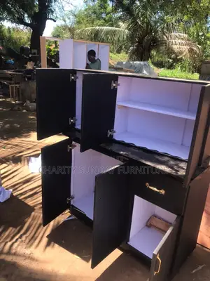 Kitchen Cabinets in Colors