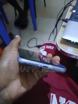 Apple iPhone 11 128 GB Gray