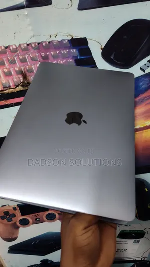 Laptop Apple MacBook 2019 8GB Intel Core i5 SSHD (Hybrid) 128GB