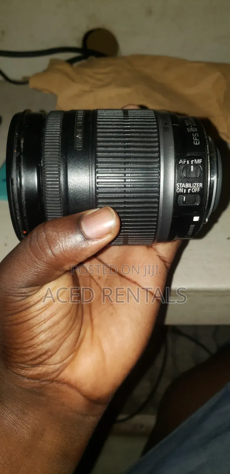 Canon Efs 18-200mm Lense F/3.5-5.6 Is Lense Excellent All in One Zoom