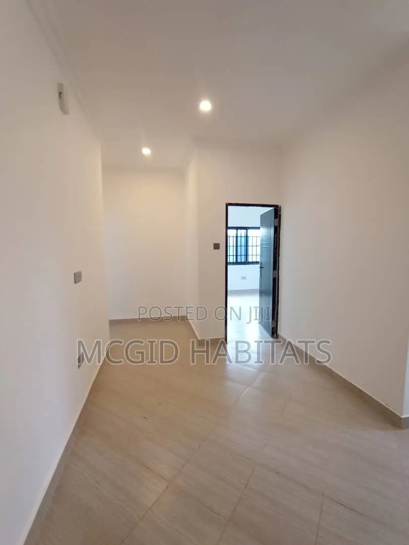 3bdrm House in Amrahia for sale