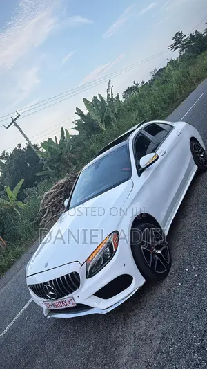 Mercedes-Benz C300 2017 White
