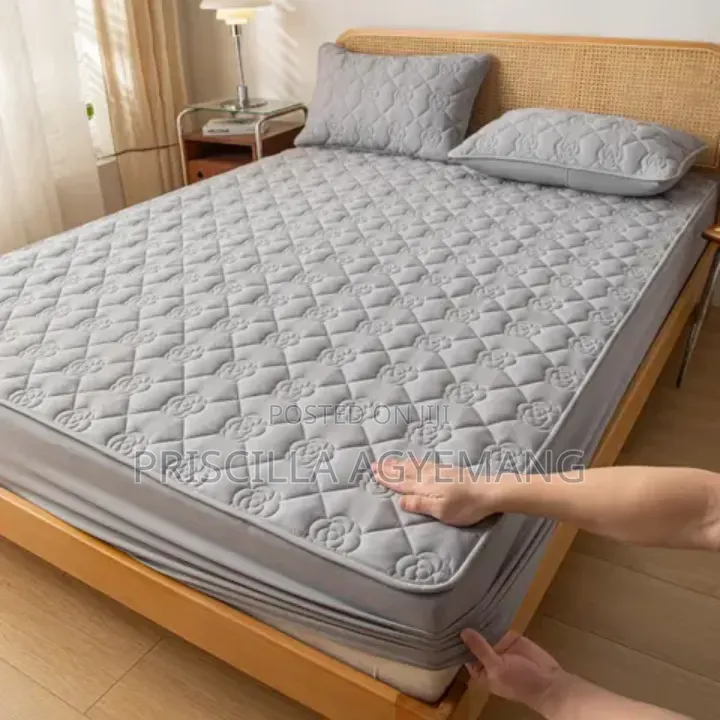 Quality Waterproof Bedcover Avaliable