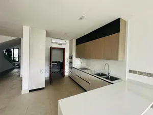 4bdrm Duplex in Cantonment- Us for rent