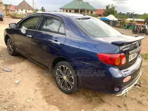 Toyota Corolla 2010 Blue