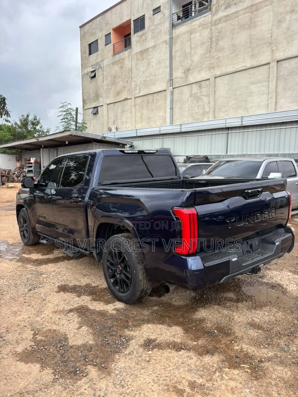 Toyota Tundra 2022 Blue