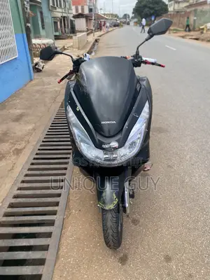 Honda 2024 Black