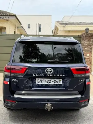 Toyota Land Cruiser 2023 Black