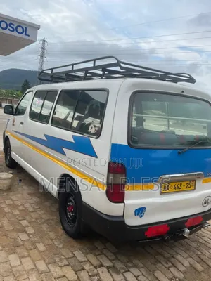 Toyota HiAce 2010 White