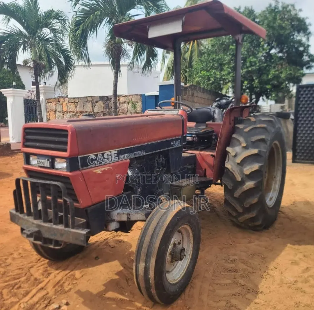 Case Ih 585 Utility Tractor –
